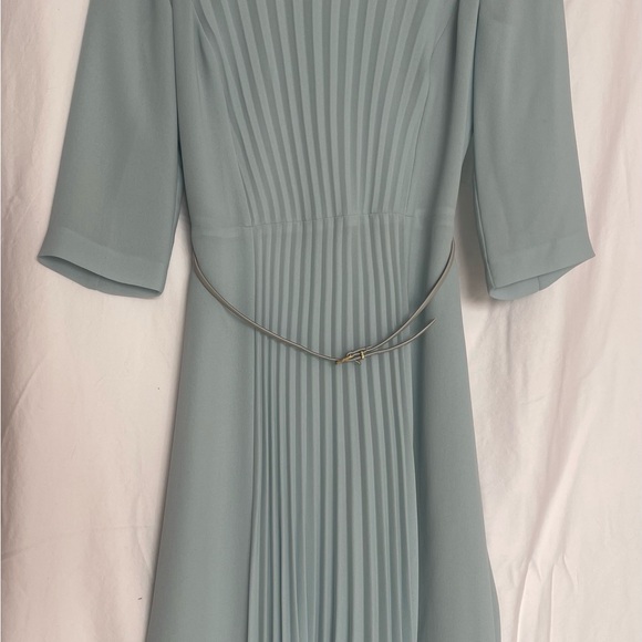 Boss silk mint color pleated dress. - Picture 2 of 10